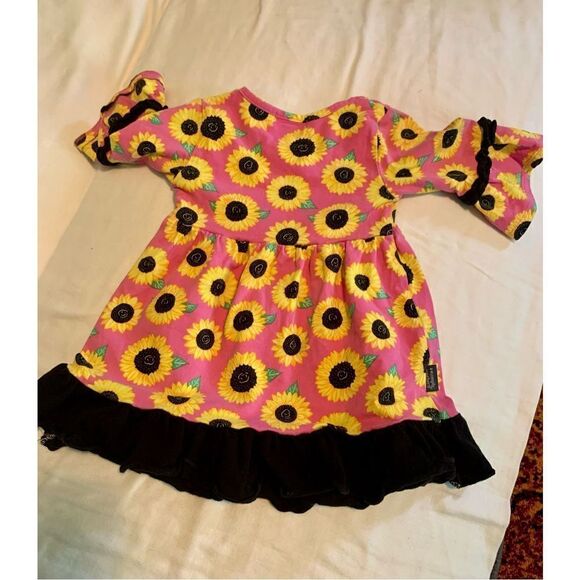 Simply Southern Sunflower Dress - Picture 4 of 5